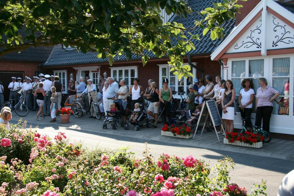 Utersum Gasthaus Knudsen מראה חיצוני תמונה