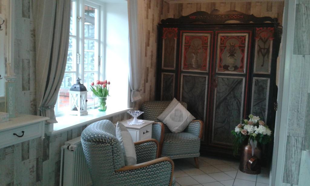 Utersum Gasthaus Knudsen מראה חיצוני תמונה