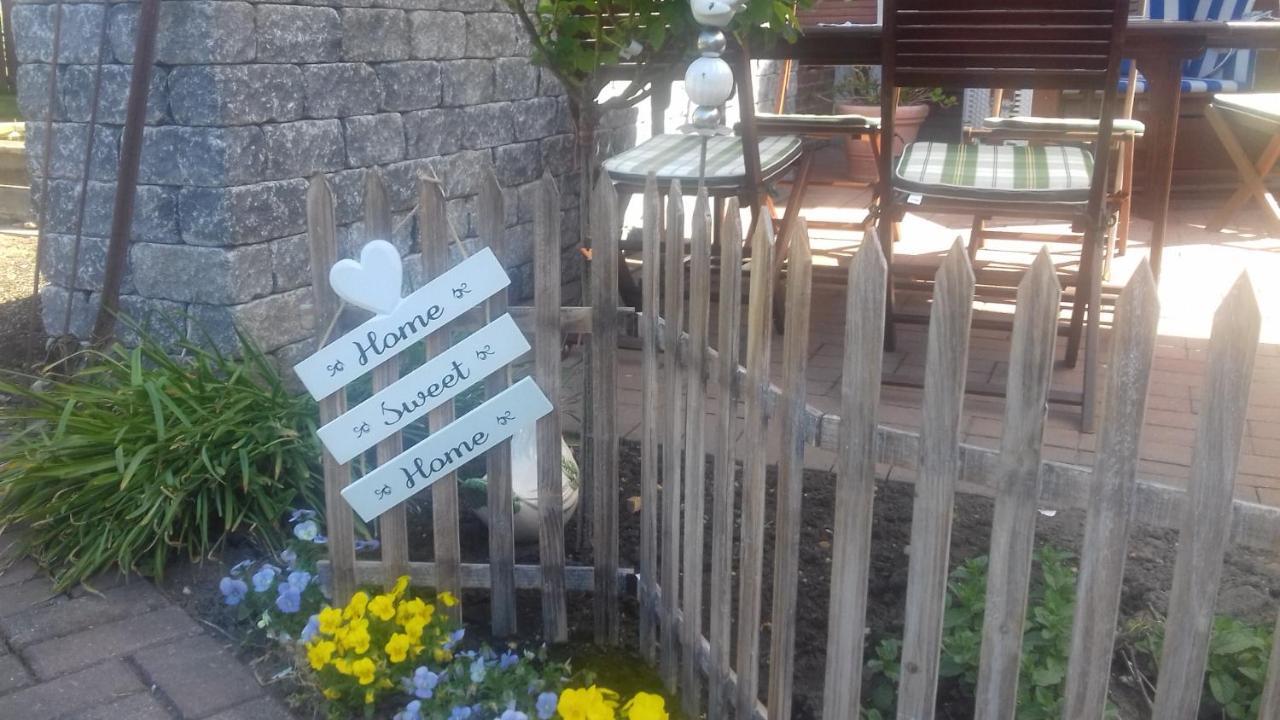 Utersum Gasthaus Knudsen מראה חיצוני תמונה